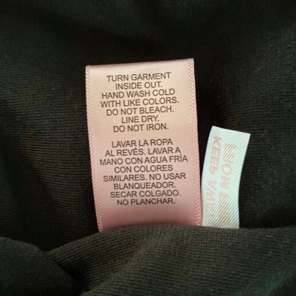 Juicy Couture Velour Rhinestone Spell Out Tee Black Large - Picture 14 of 14